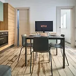 A Due Passi Dal Mare Apartment *