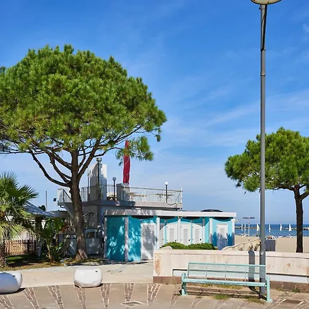 A Due Passi Dal Mare
