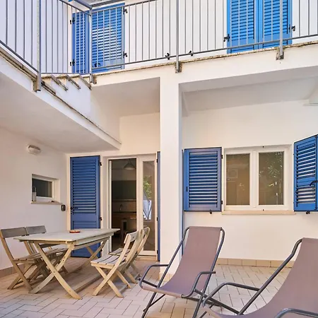 A Due Passi Dal Mare Апартаменты Беллария-Иджеа-Марина