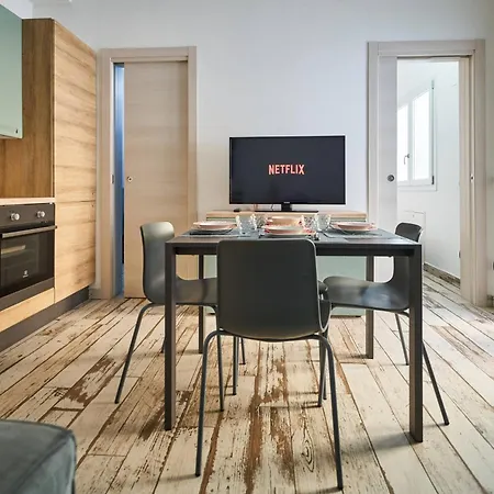 A Due Passi Dal Mare Apartment *