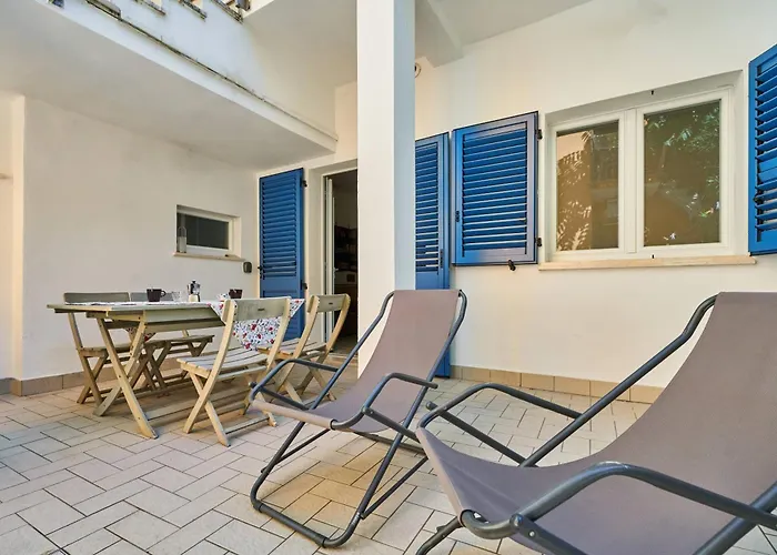 A Due Passi Dal Mare Appartement *