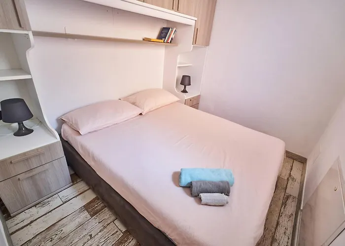 A Due Passi Dal Mare *