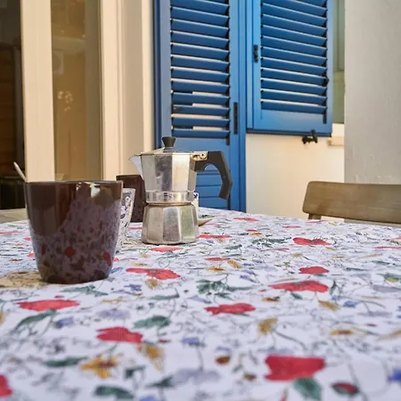 A Due Passi Dal Mare