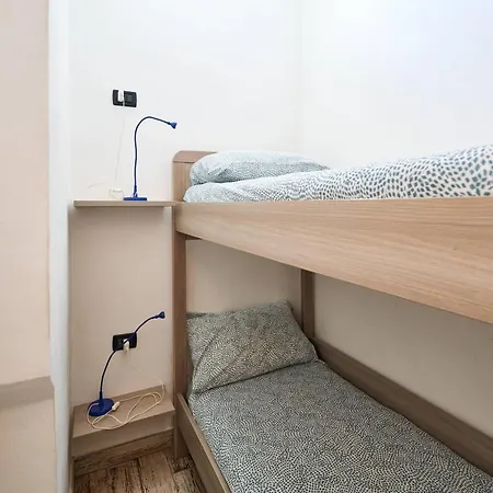 A Due Passi Dal Mare * 贝拉里亚-伊贾马里纳