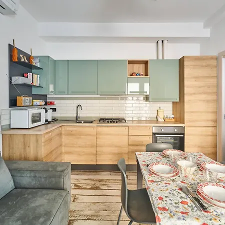 A Due Passi Dal Mare * 贝拉里亚-伊贾马里纳