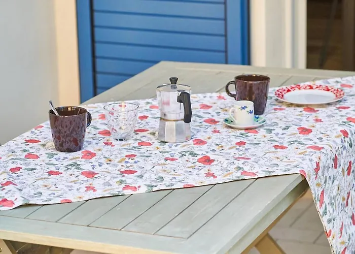 A Due Passi Dal Mare